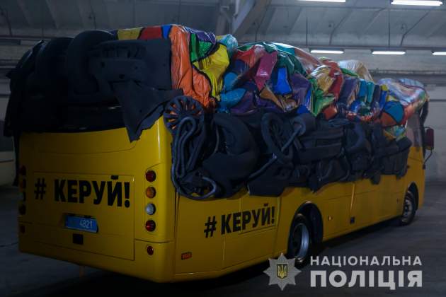 По дорогам Украины начал ездить автобус-монстр без водителя