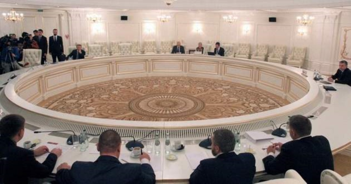 Позорно сбежал: Россия опозорилась выходкой на минских переговорах