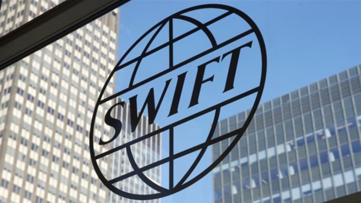 Отключение России от SWIFT приведет к экономическому коллапсу
