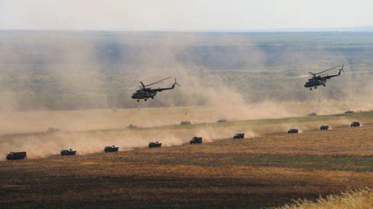 Сотни танков, самолеты и тысячи солдат: какие силы РФ расположены вблизи границ Украины