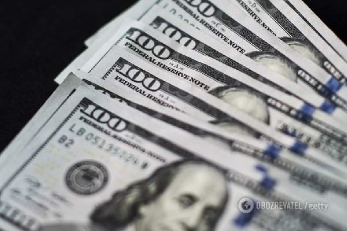 Опубликован официальный прогноз курса доллара в Украине на три года