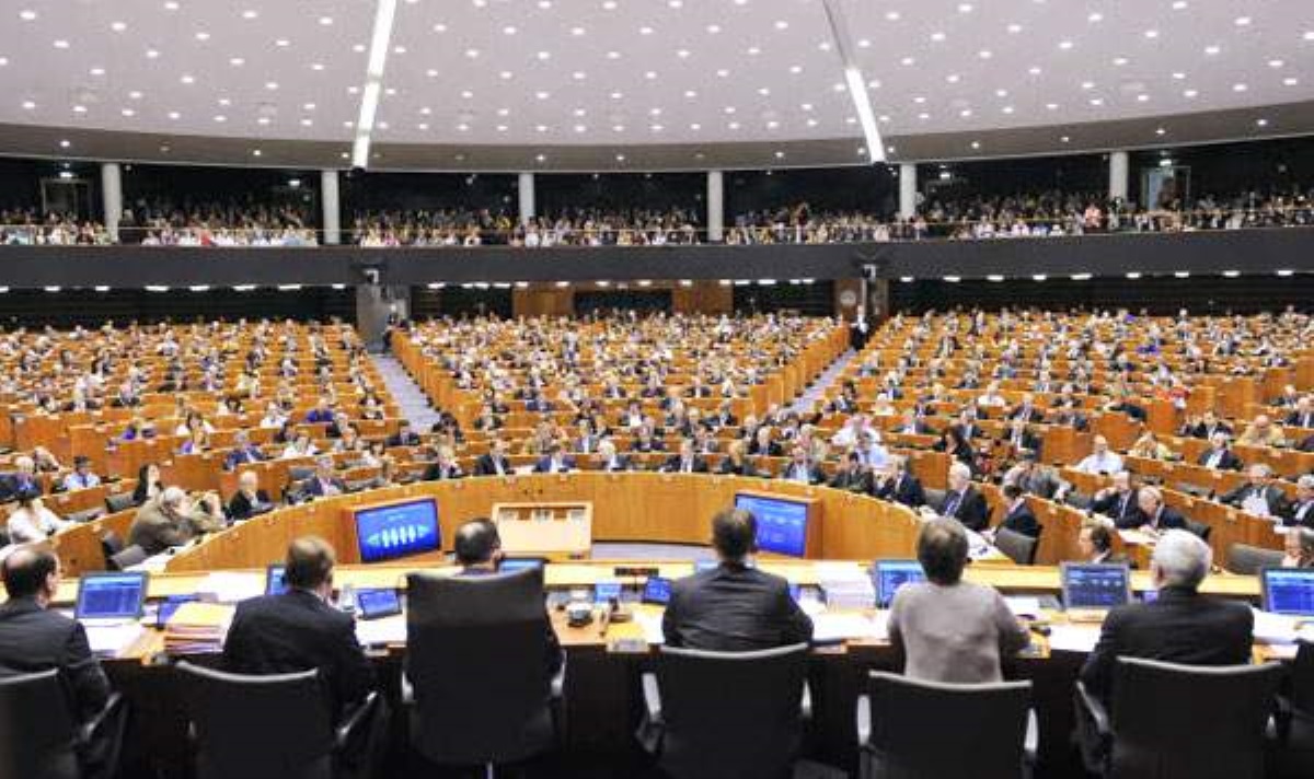 Европейский парламент принял резолюцию против "Северного потока-2"