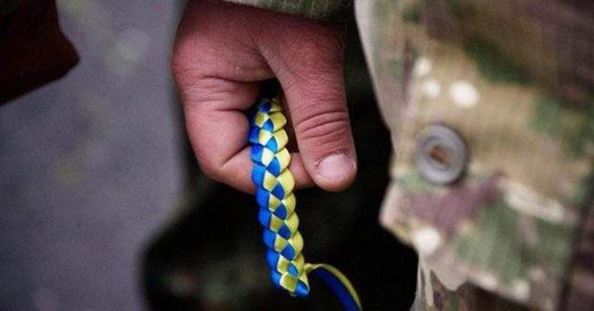 Украинка оплакивала сына АТОшника год, как вдруг увидела: «Мама, я жив»