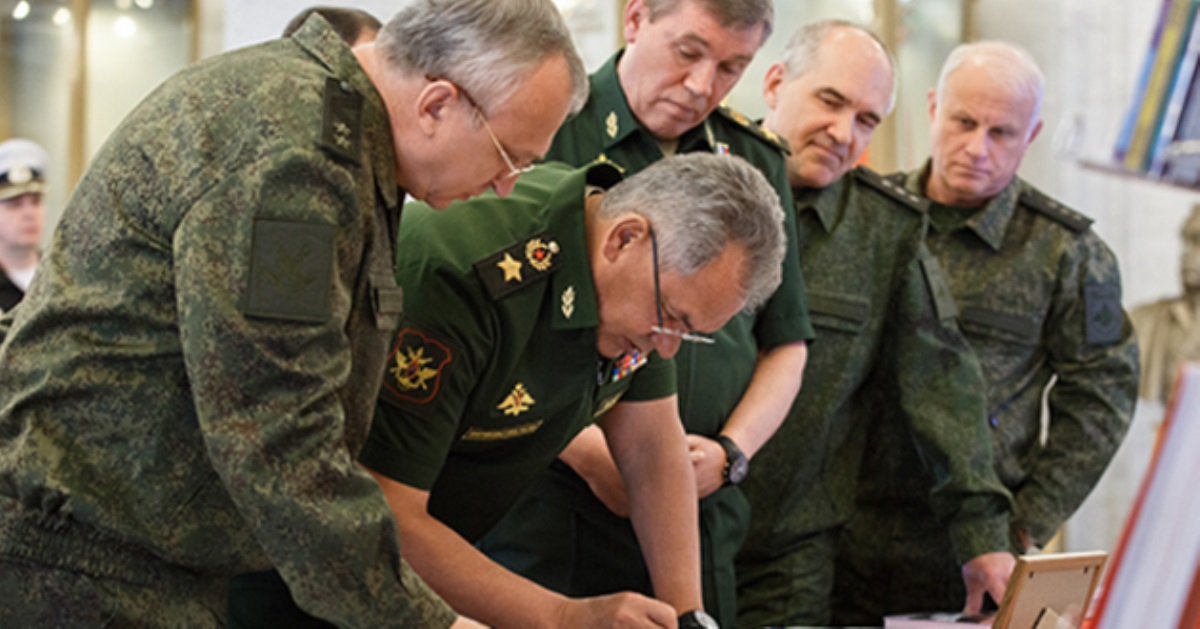 В Москве созван оперативный сбор военного командования: что известно