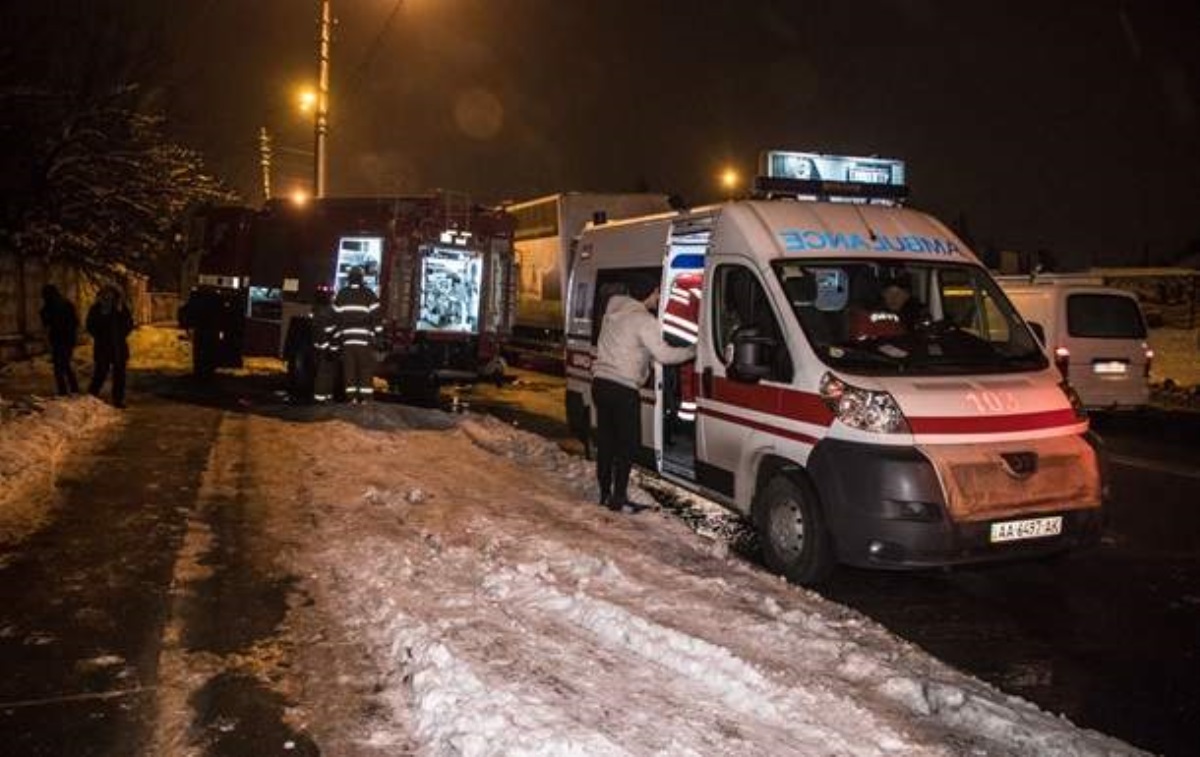 В Киеве на СТО произошел пожар, есть жертва