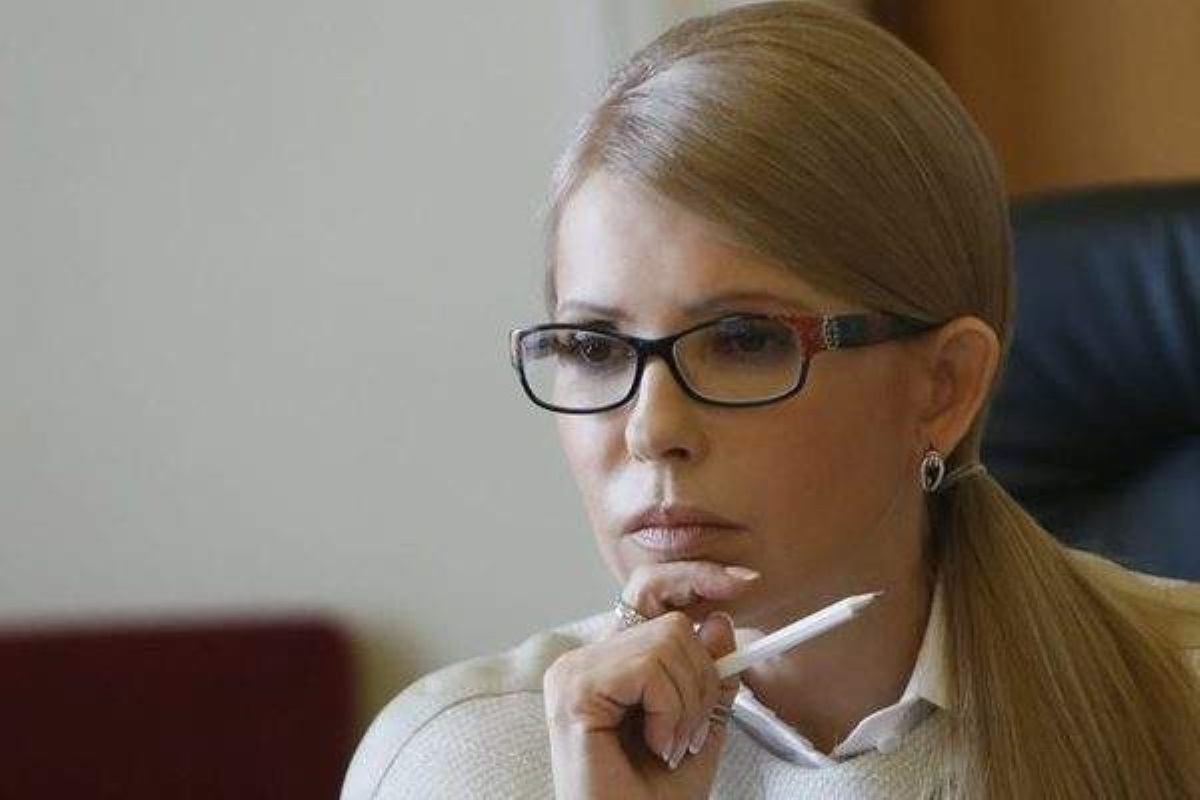 Тимошенко призвала власть прекратить политические репрессии и не позорить Украину