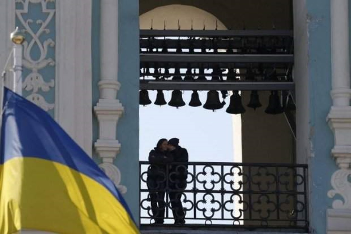 Настроения украинцев: эксперты показали разницу между 90-ми и настоящим