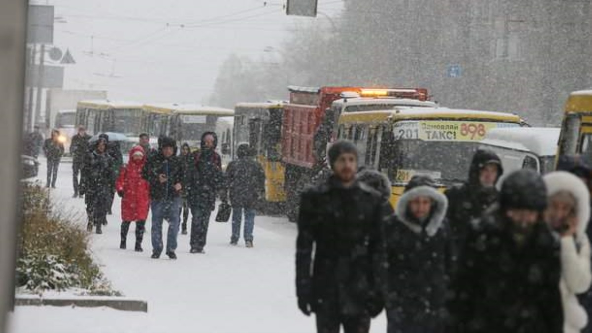 Погода в Киеве: выпадет снег и пройдет метель