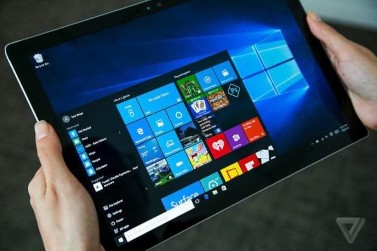 Windows 10 научат распознавать хозяина по лицу