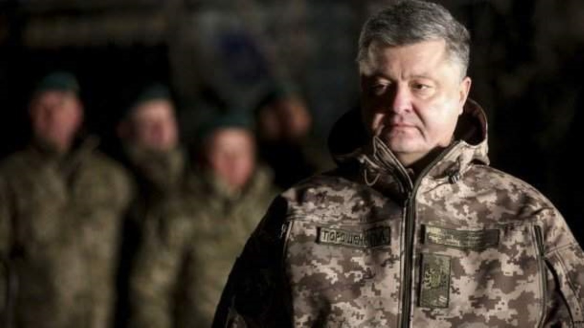 У Порошенко анонсировали закрытое большое совещание с военными