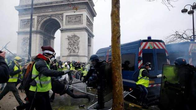 Майдан по-французски: почему в Париже готовятся ввести режим ЧП