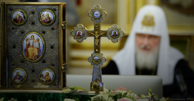 В РПЦ отреагировали на заявление Порошенко о дате объединительного собора