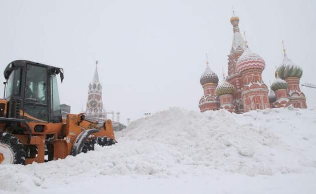 Столицу России парализовал снежный шторм