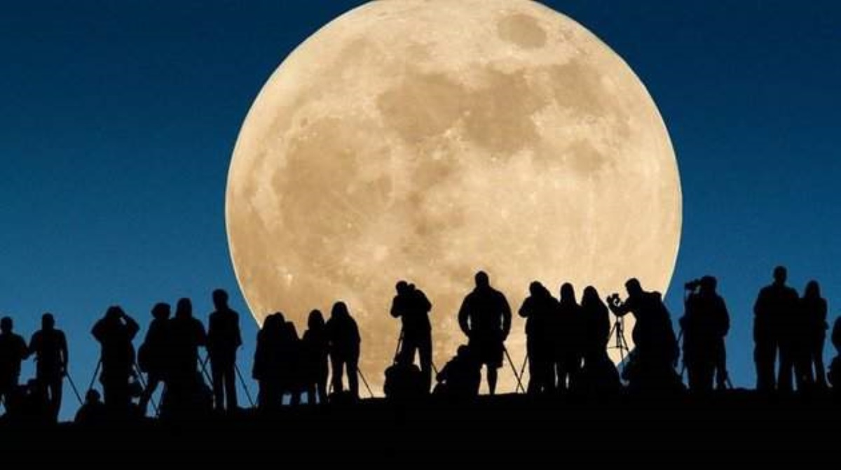 Суперлуние с полным лунным затмением в январе: где и когда смотреть?