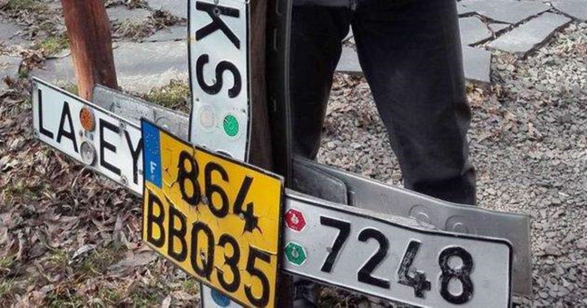 ​Украинских водителей "порадовали" по поводу сроков льготной растаможки "евроблях"