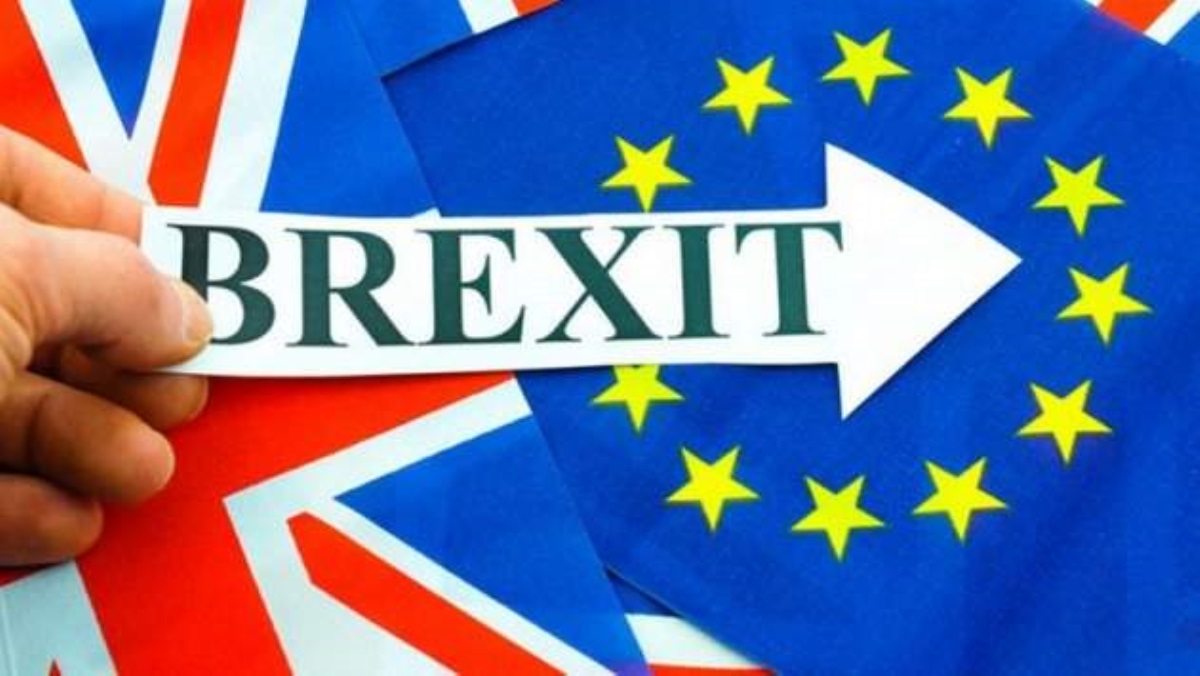 Brexit: парламент Великобритании "прокатил" соглашение о выходе из ЕС