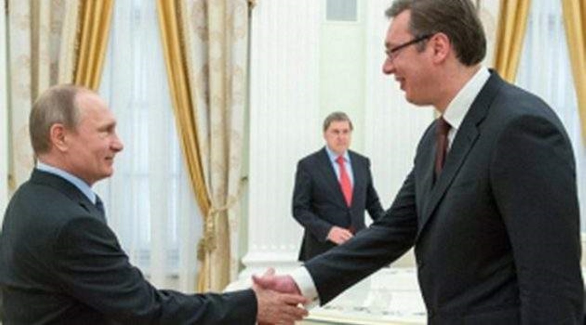 Путину в Сербии выпросил "симпатягу", а потом откупился орденом