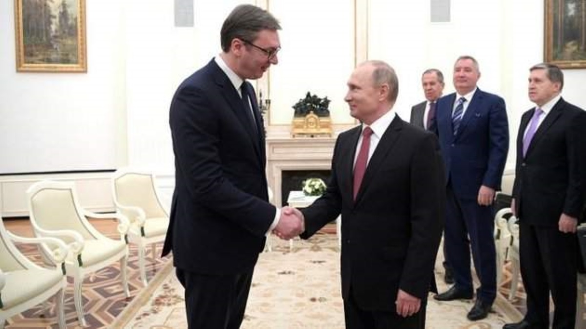 Путин, помоги: президент Сербии пожаловался на Косово