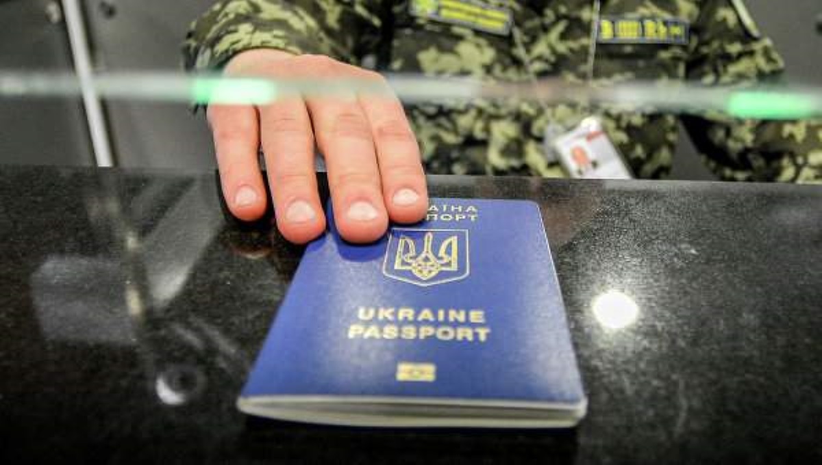 Украина ведет переговоры о безвизе с 22 странами