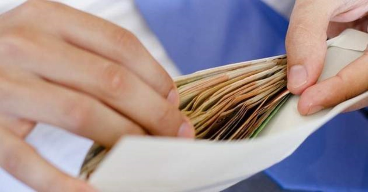 Налоговая предложила учитывать данные о зарплатах ''в конвертах'' при начислении субсидий