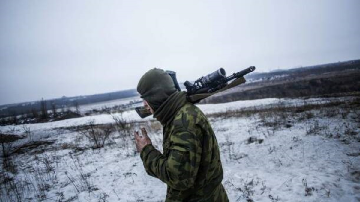На Донбассе местные жители застрелили российского военного