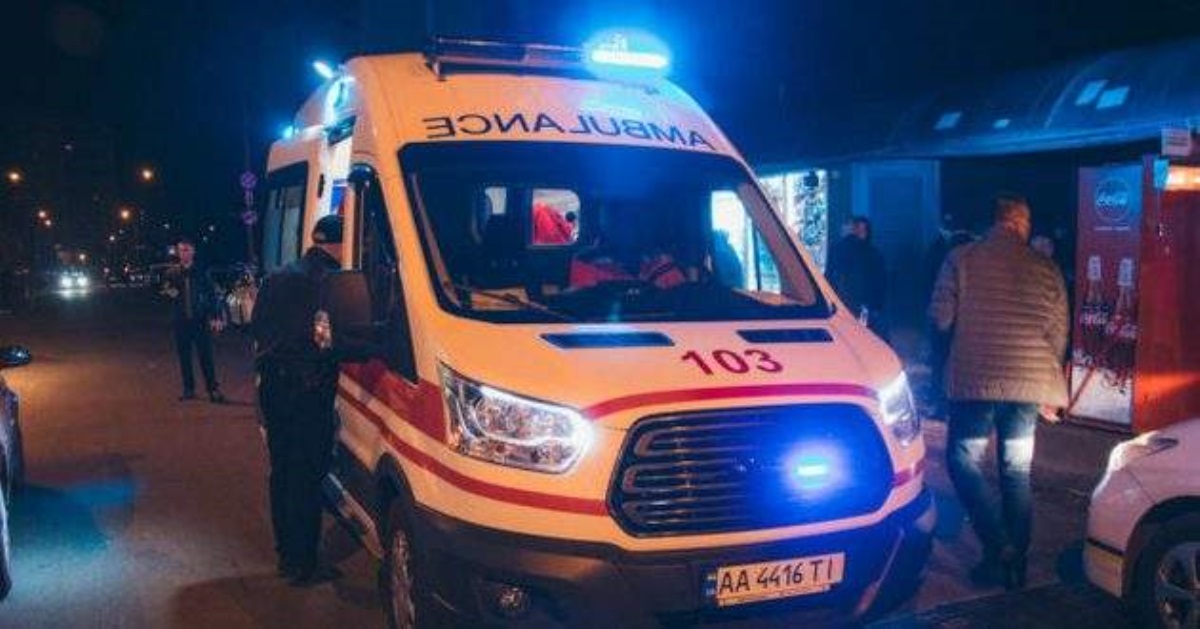 Мужчина выпал из окна Софии Киевской: первые подробности трагедии