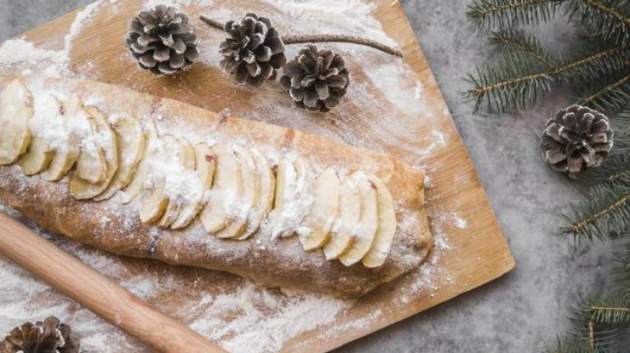 Рецепт на Рождество: рулет с яблоками, орехами и корицей