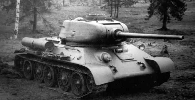 Закончились свои? Россия завозит танки Т-34 из Лаоса