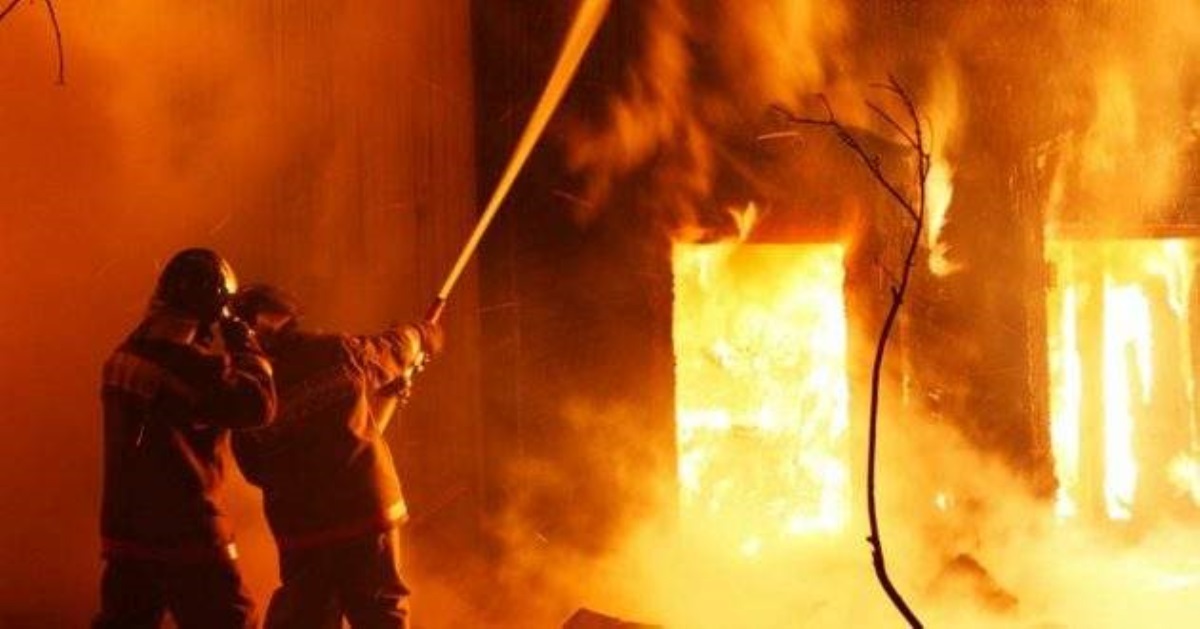 В Киеве студентов бросили в горящем здании университета