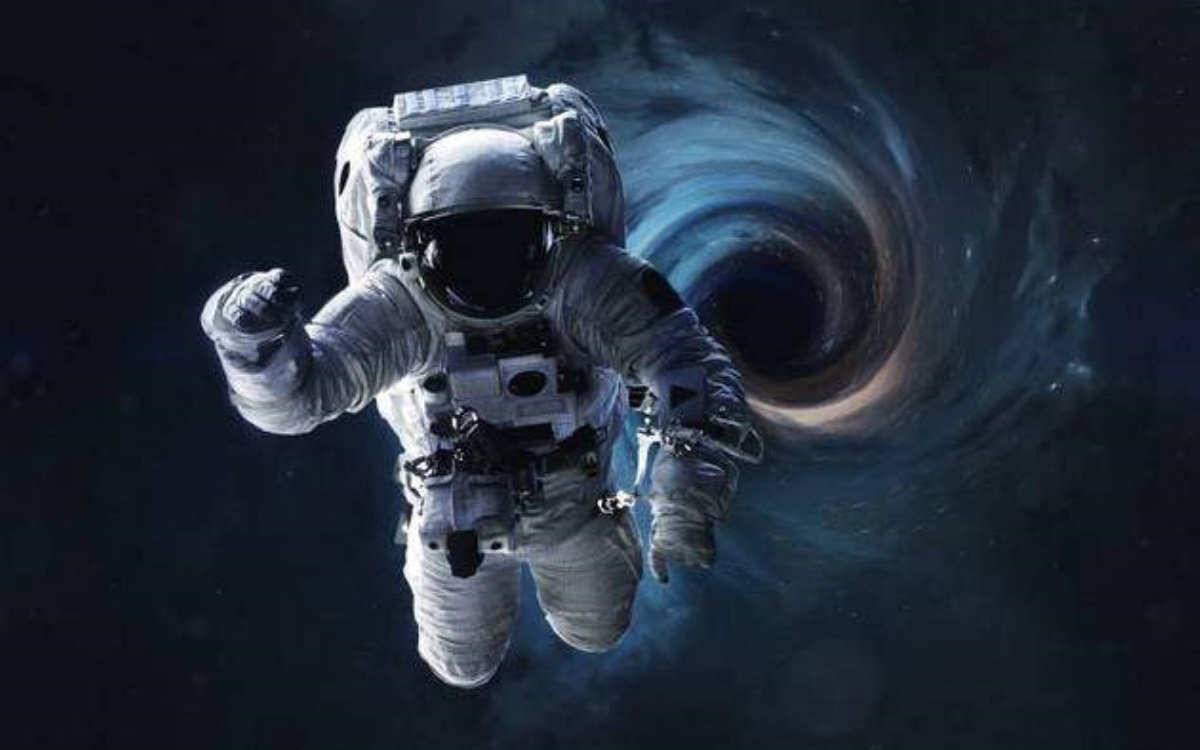 Черные дыры для космических путешествий использовать можно, но только осторожно