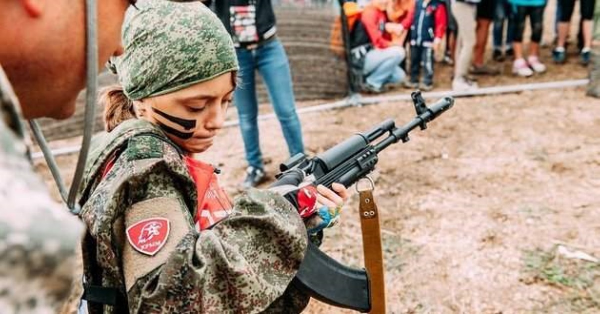 "Чтобы легче опознать труп": мама дочке в Крыму сделала подарок