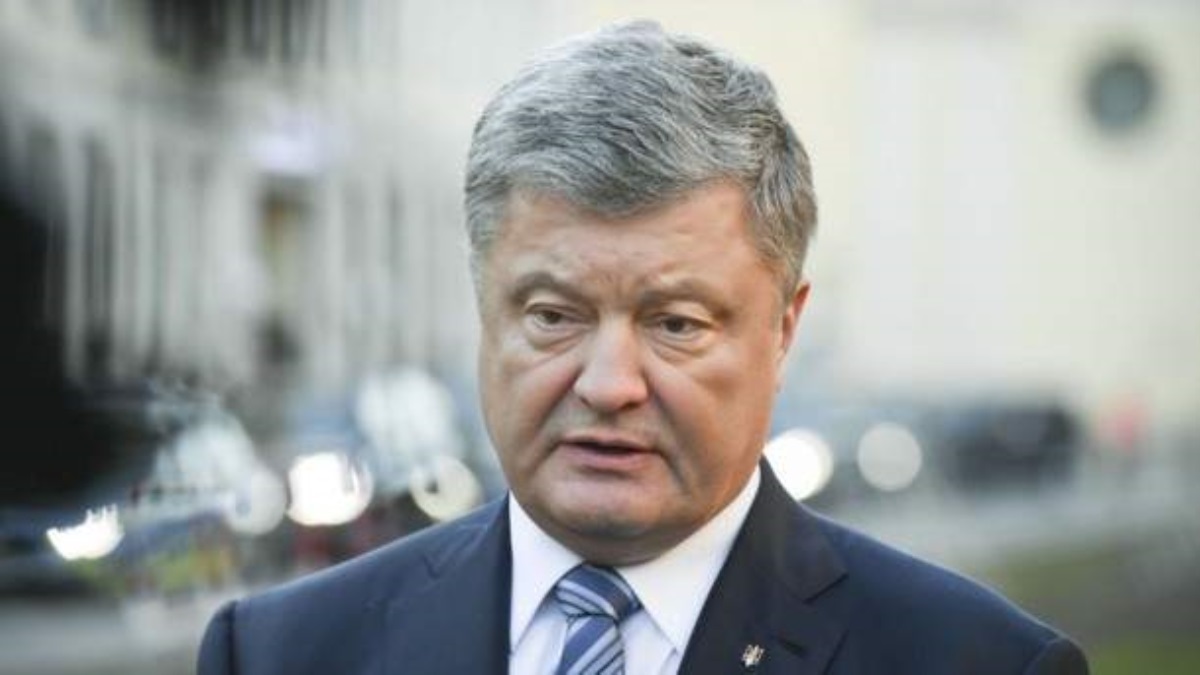 Порошенко подсчитал, скольким украинцам стоит рассчитывать на рост пенсий