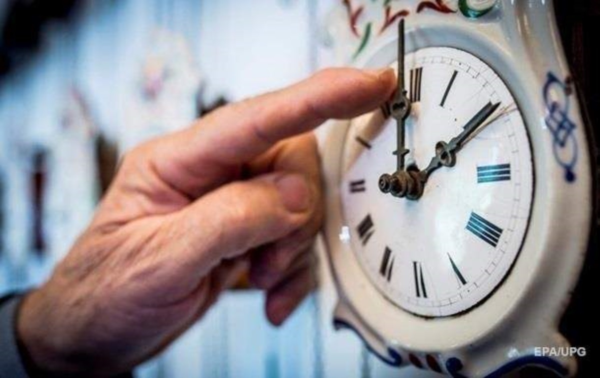 В ЕС отложили отмену перевода часов на летнее и зимнее время