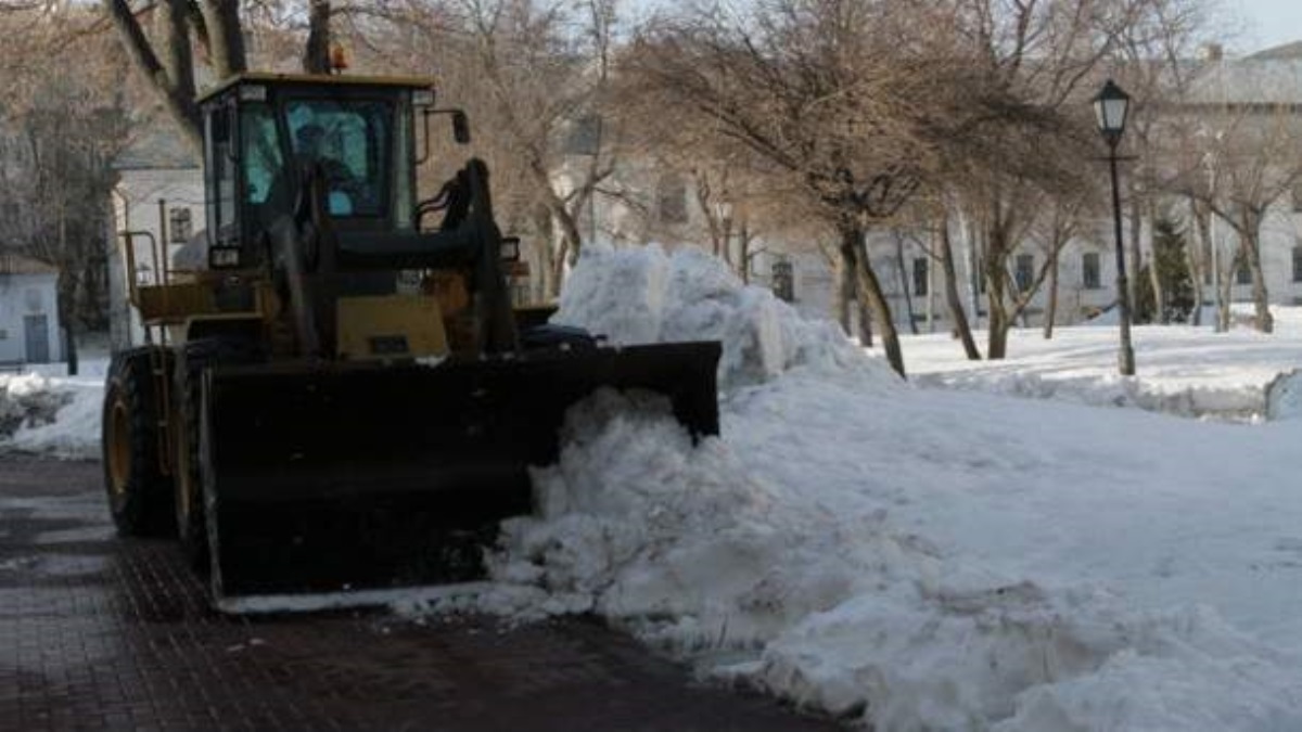Снег летом и жара зимой: ТОП-8 погодных аномалий в Украине