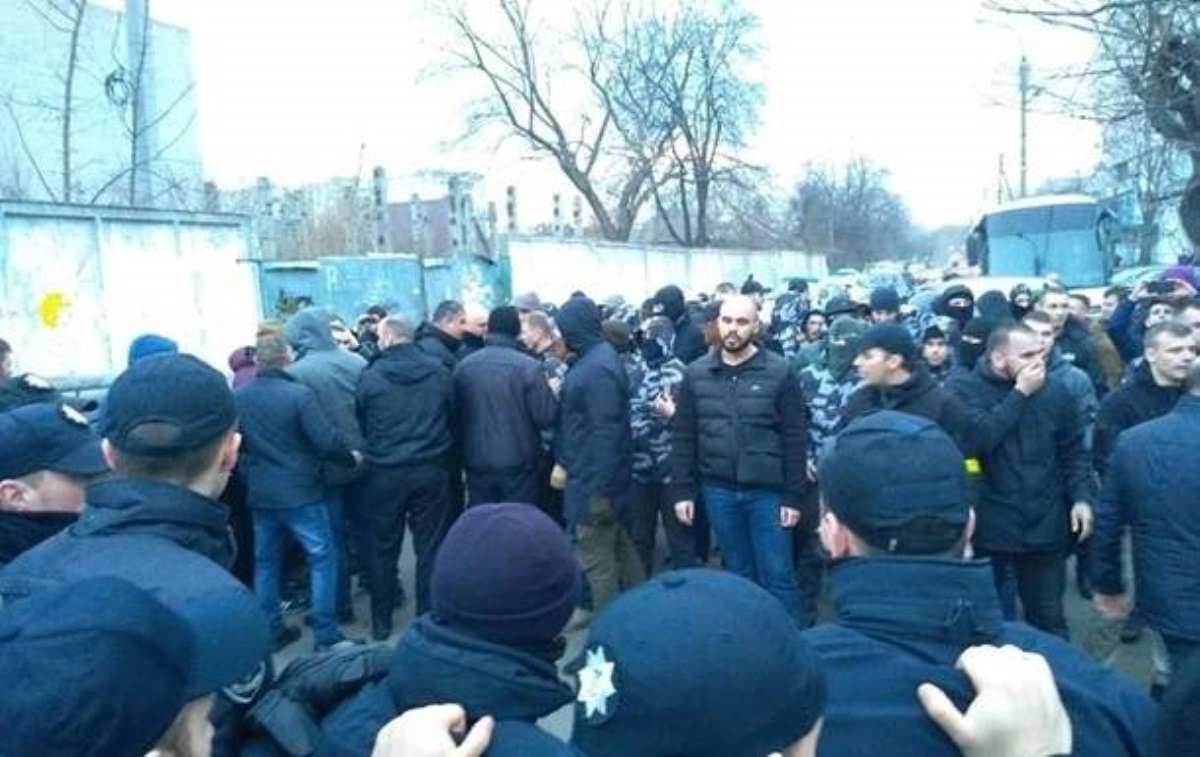 Активисты Нацкорпуса попали в базу данных сайта "Миротворец"