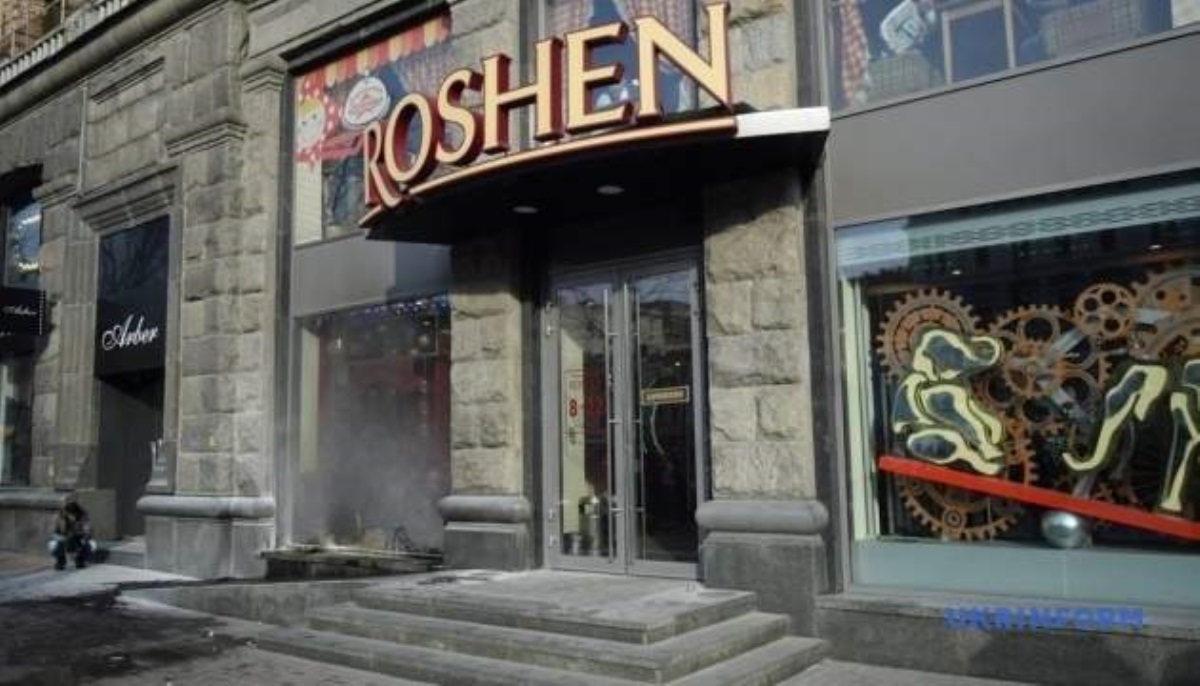 От нападений пострадали 15 магазинов Roshen