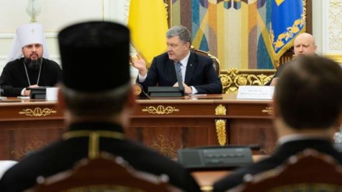 Порошенко: Кремль пытается дестабилизировать ситуацию в Украине