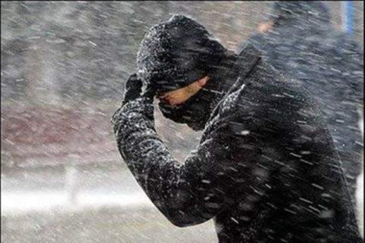 "Зима присела на дорожку": украинцев предупредили о морозах и мокром снеге