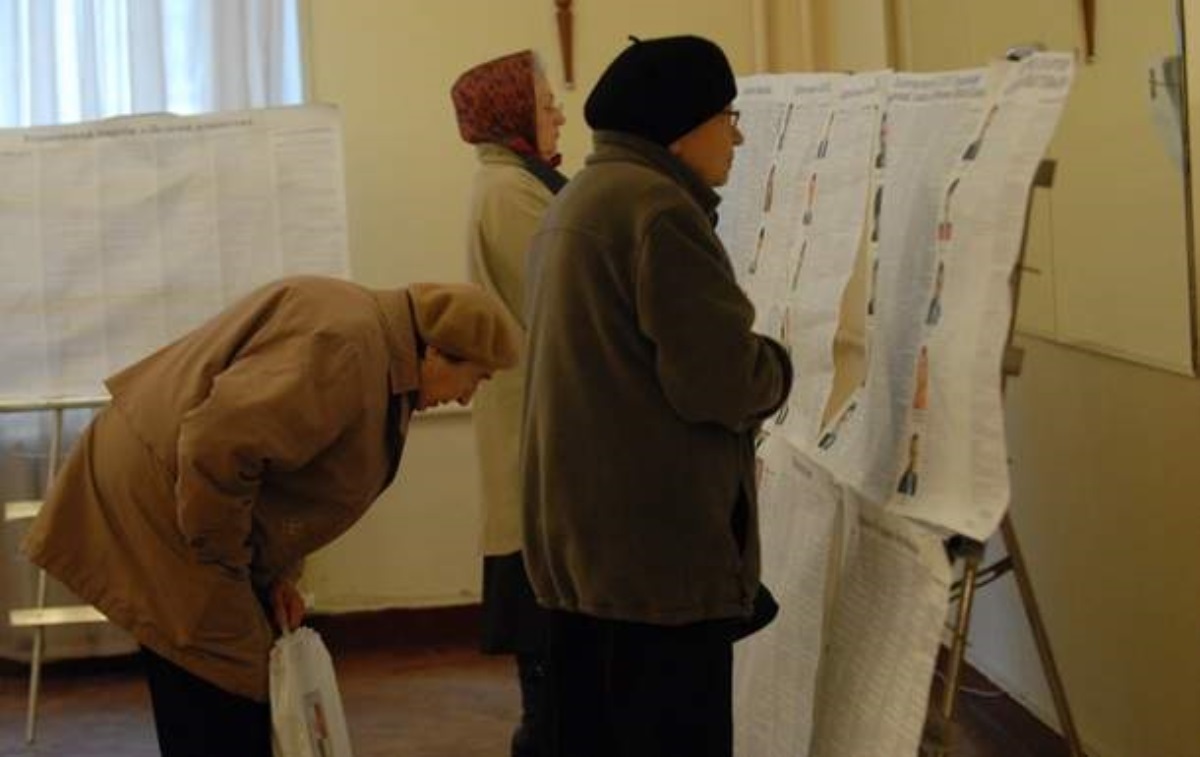 ЦИК: 315 тысяч украинцев сменили место голосования