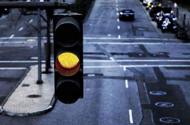 В Украине вводят новый режим работы дорожных светофоров