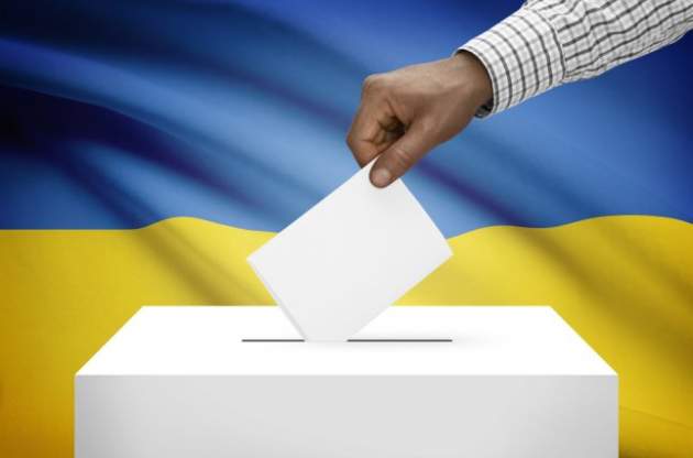 Не голосуя за Тимошенко или Зеленского, вы выберете Порошенко - эксперт «на пальцах» объяснил подвох