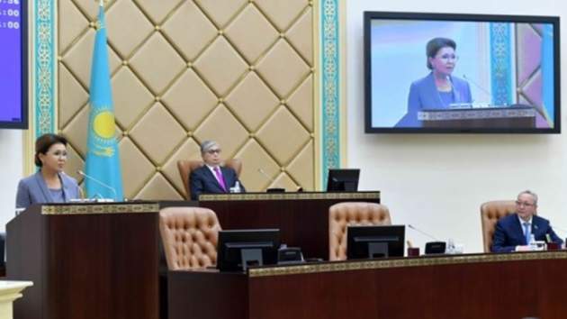 Дочь Назарбаева назвала "уродами" детей-инвалидов