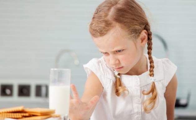 Комаровский рассказал, какую опасность несет отказ от молочных продуктов