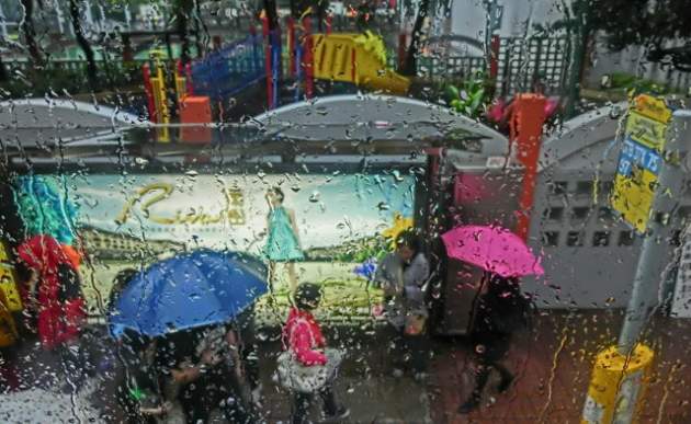 Вместо солнца – дождь: кому в Украине не повезло с погодой на выходных