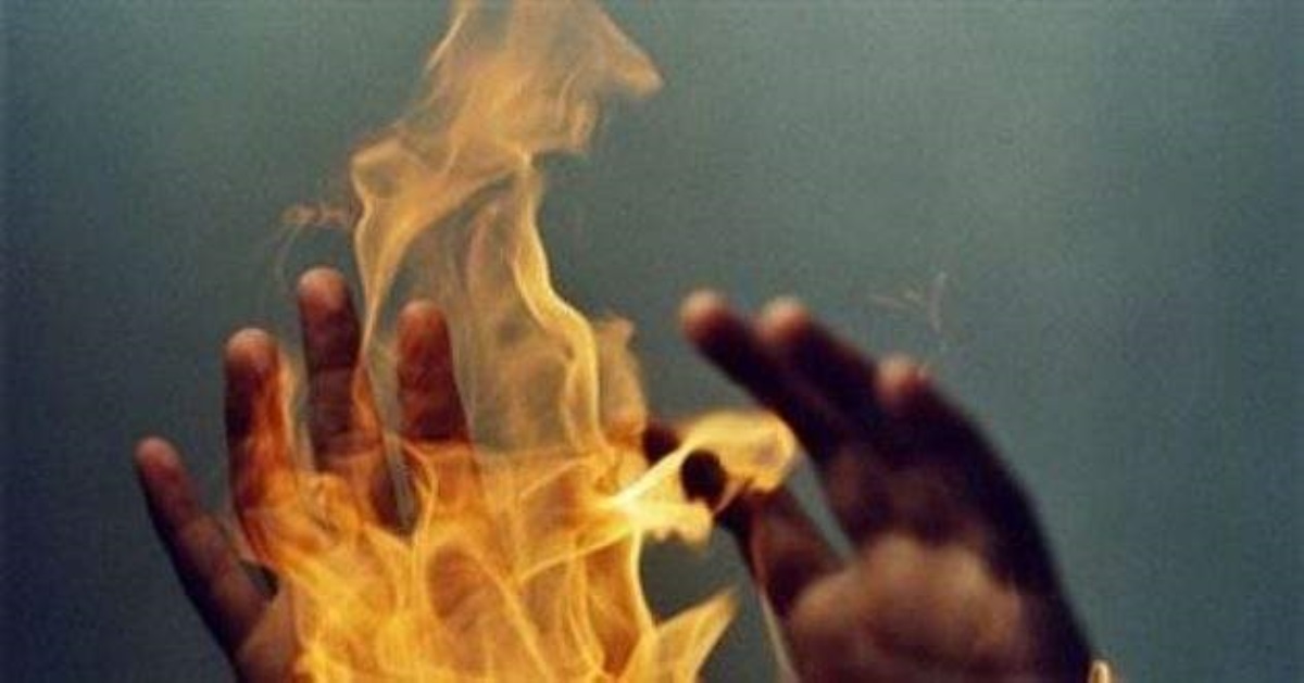 Машина вспыхнула как факел: эксклюзивные кадры жуткого ДТП в Киеве