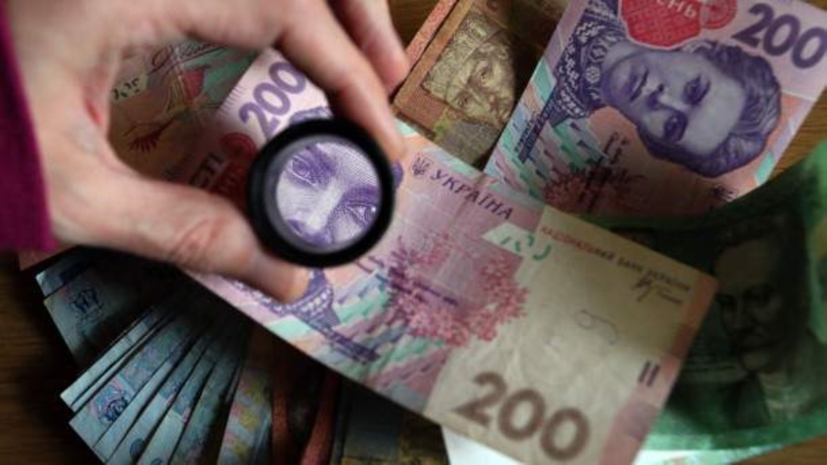 Какими будут цены и курс доллара в Украине до лета