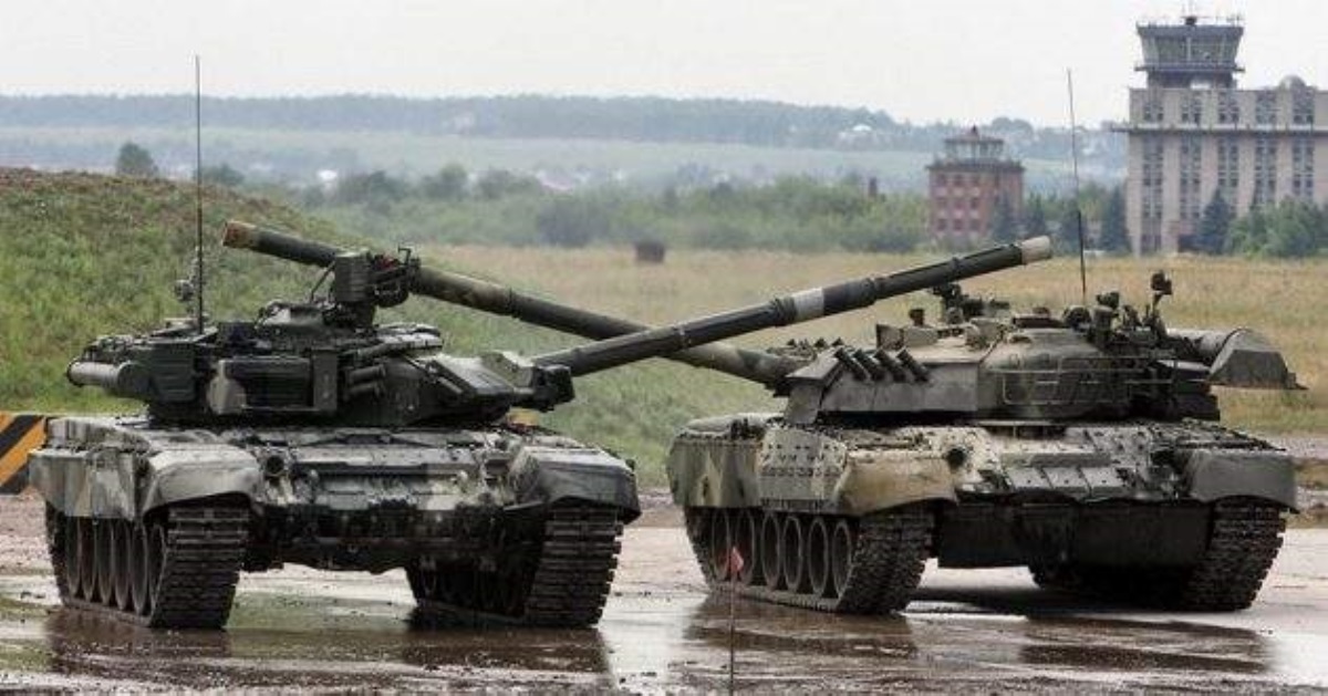 В России научили танки курить: такого вы еще не видели