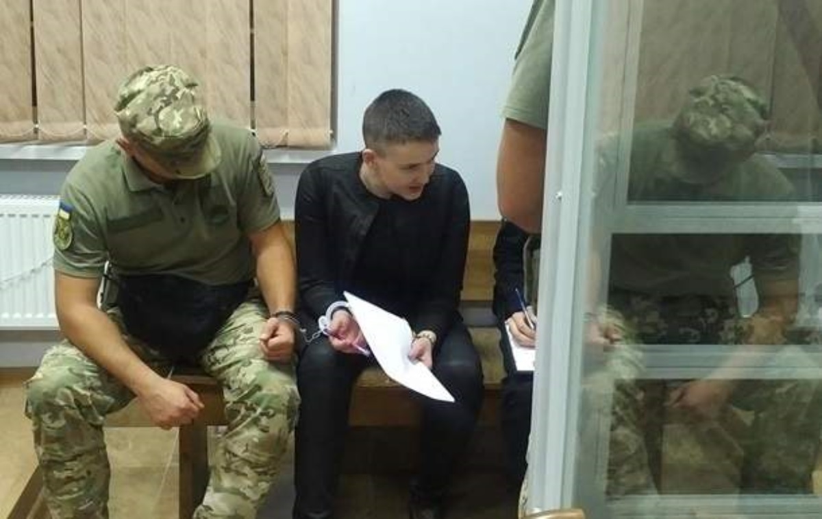 Савченко и Рубан вышли на свободу. Видео