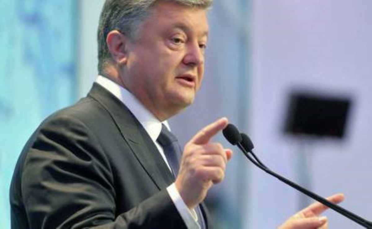 В случае победы Зеленского "полномочия Януковича" могут вернуть - Порошенко