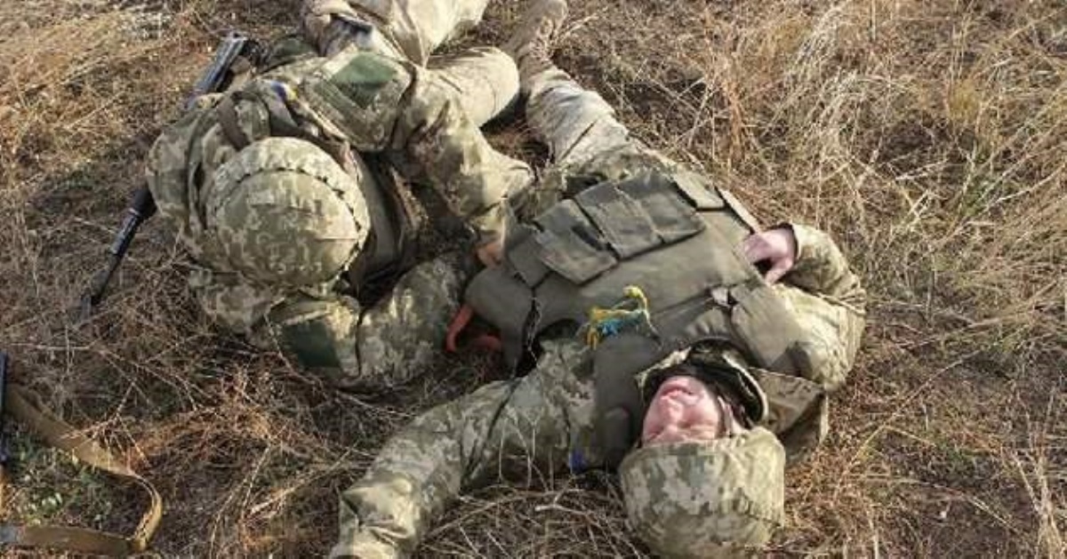 Шанс выжить: в сети показали яркое видео спасения бойцов ВСУ на Донбассе